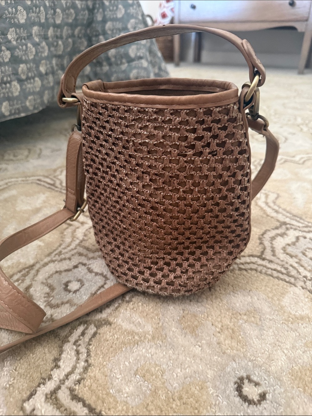 Joy Susan Woven Bucket Crossbody Bag - Tan